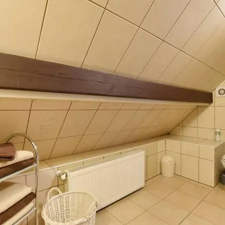 I Domino Parking W Cenie ! 카르파츠