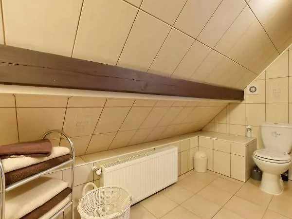 I Domino Parking W Cenie ! קרפאז'